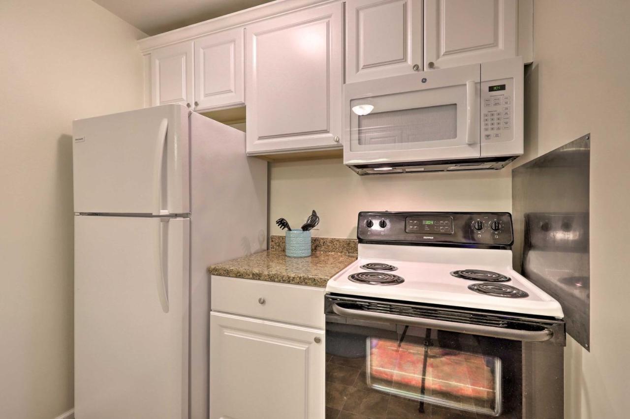 With Deck And Grill, Walk To Beach! Ferienhaus Gulfport