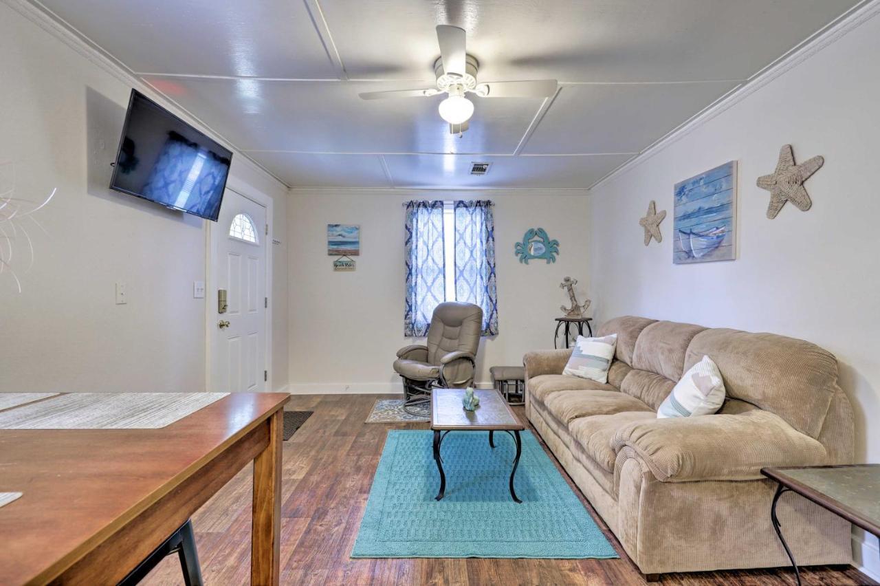 Ferienhaus With Deck And Grill, Walk To Beach! Gulfport